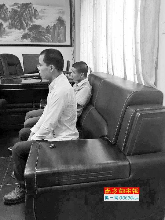 @С(r)ɳ䛿ڹ
