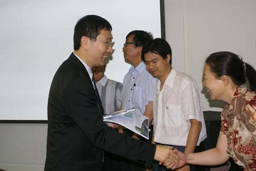 2009濟(jì)臺(tái)現(xiàn)代服務(wù)業(yè)合作洽談會(huì)圓滿(mǎn)成功